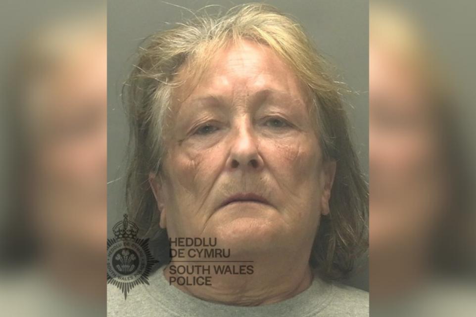 Featured image for “Woman jailed for knife at Barry police station”