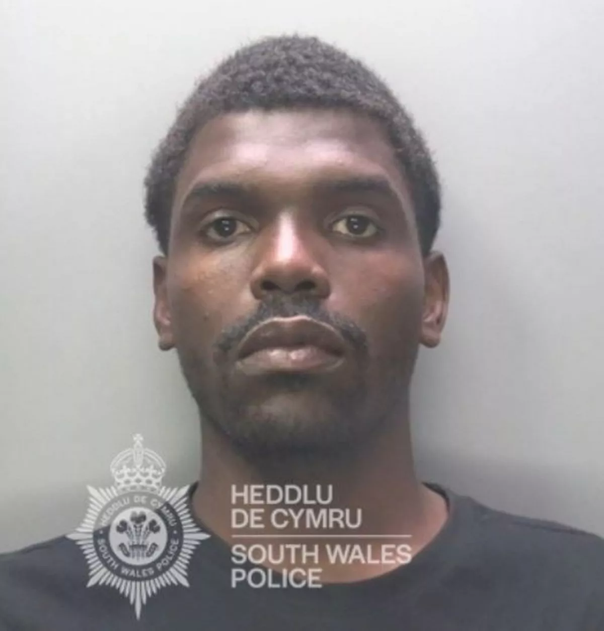 Featured image for “Man jailed for knife threats after beach argument”