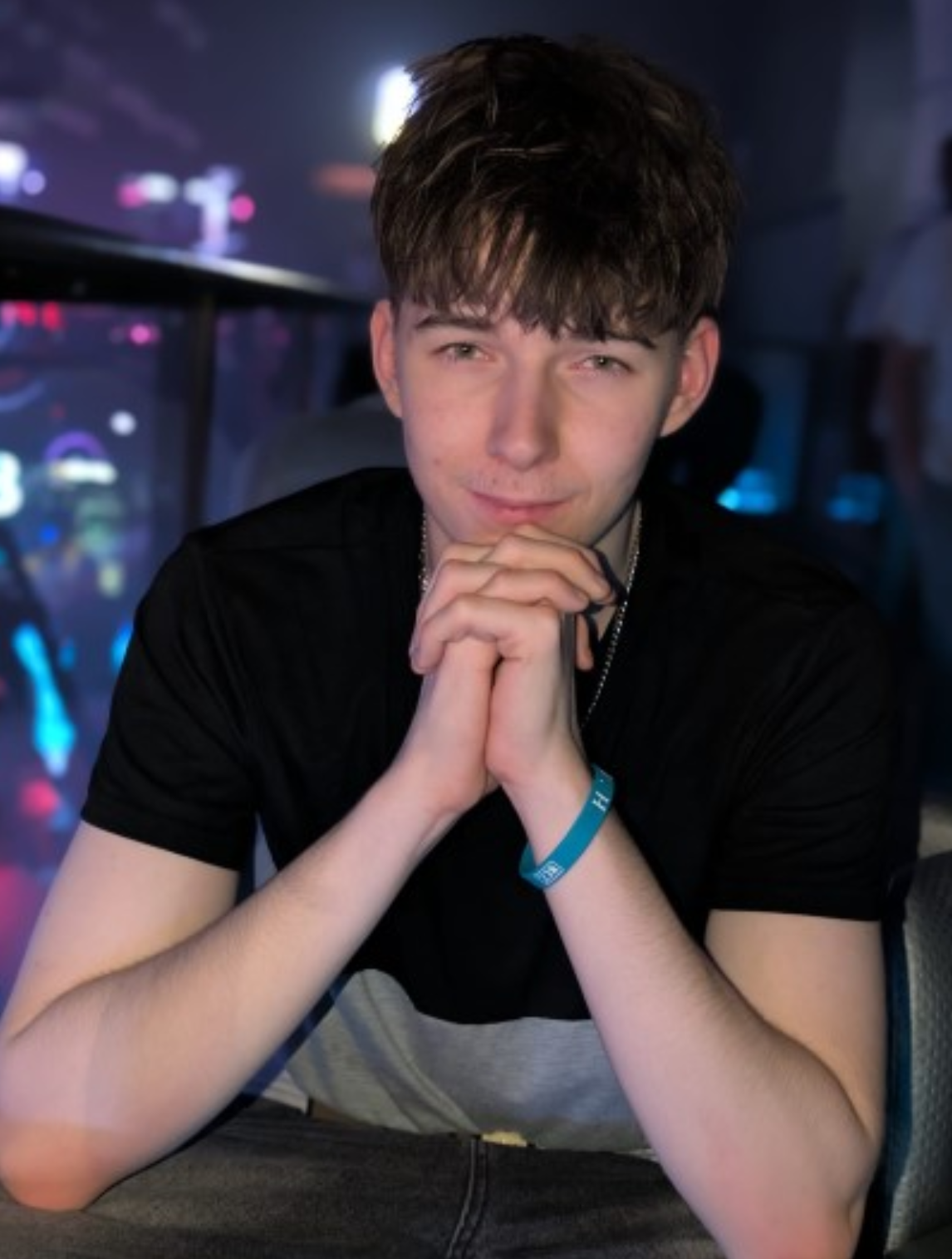 Featured image for “Family tribute to man, 20, who died after Pwllheli crash”