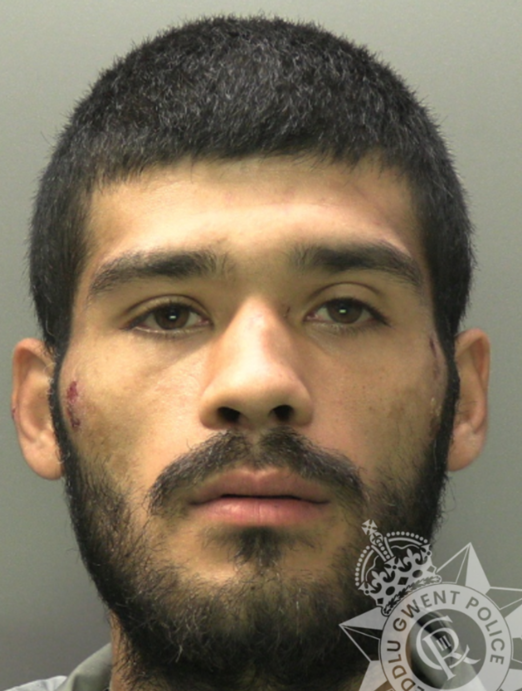 Featured image for “Drug dealer caught selling cocaine to queue of addicts in Newport”