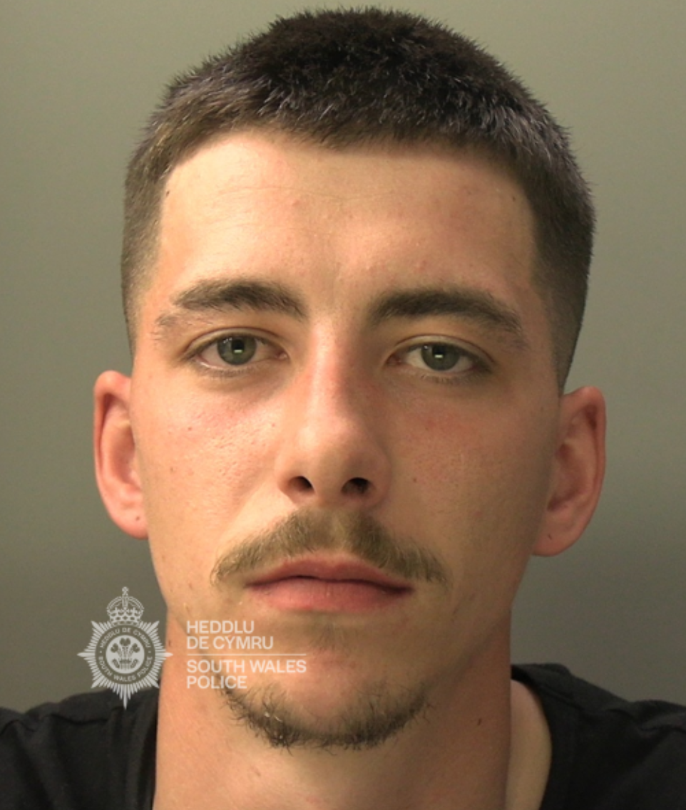 Featured image for “Banned driver jailed after Abercwmboi police pursuit”